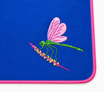 Dragon(fly) Classic Mat and Clear Storage Tube